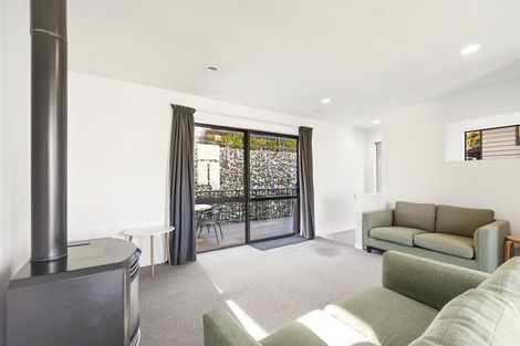 Photo of property in Arno Apartment, 10/8 Mckerrow Place, Sunshine Bay, Queenstown, 9300