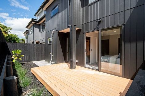 Photo of property in 95d Kervil Avenue, Te Atatu Peninsula, Auckland, 0610