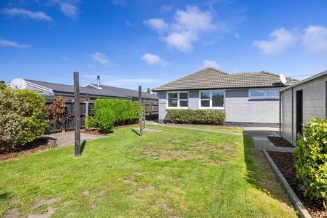 Photo of property in 8 Compton Street, Woolston, Christchurch, 8062
