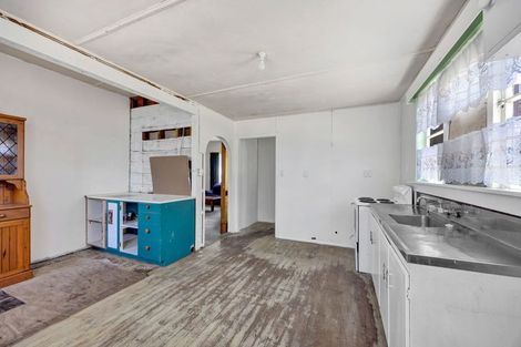 Photo of property in 33 Ngatai Street, Manaia, 4612