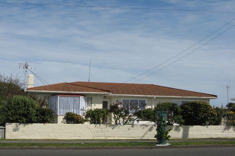Photo of property in 67 Cornfoot Street, Castlecliff, Whanganui, 4501