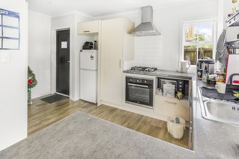 Photo of property in 79u7 Carrington Avenue, Silverdale, Hamilton, 3216