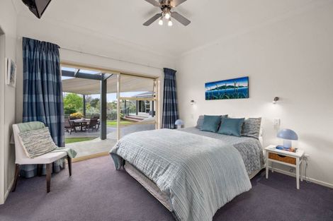 Photo of property in 17 Riddell Road, Kerikeri, 0230