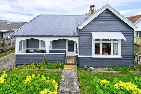 Photo of property in 23 Ames Street, Paekakariki, 5034