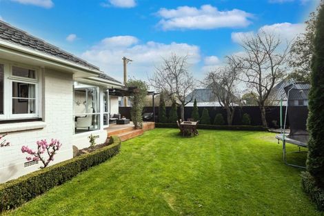 Photo of property in 14 Meadow Street, Papanui, Christchurch, 8052