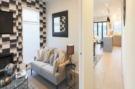 Photo of property in 10 Horsefields Drive, Flat Bush, Auckland, 2019