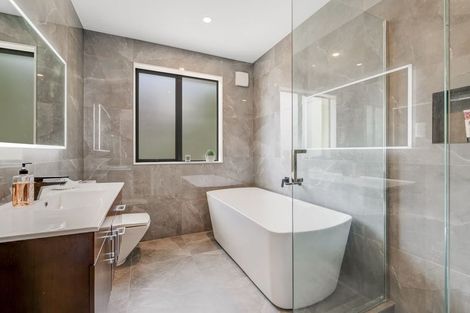Photo of property in 5 Waititiro Rise, Stanmore Bay, Whangaparaoa, 0932