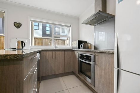 Photo of property in 72u5 Carrington Avenue, Silverdale, Hamilton, 3216