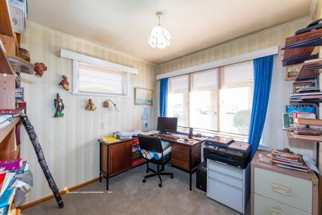 Photo of property in 15 Wycliffe Street, Onekawa, Napier, 4110