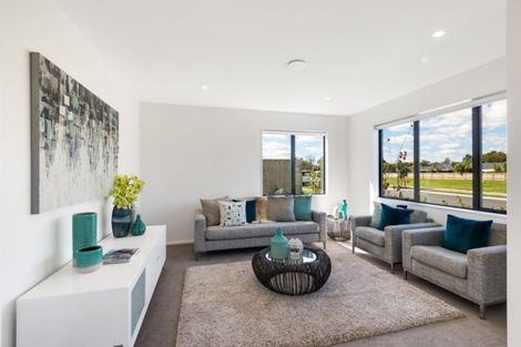 Photo of property in 19 Waituarua Drive, Takanini, 2112