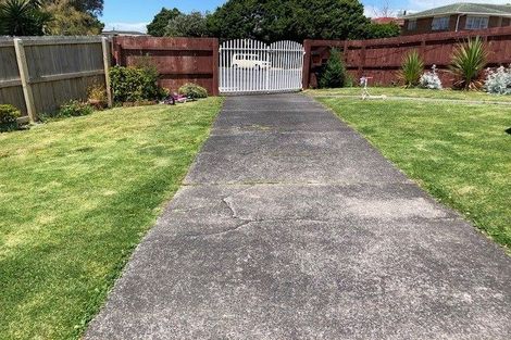 Photo of property in 11 Surman Place, Glen Eden, Auckland, 0602
