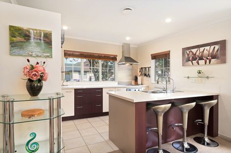 Photo of property in 8 Espalier Drive, Henderson, Auckland, 0612