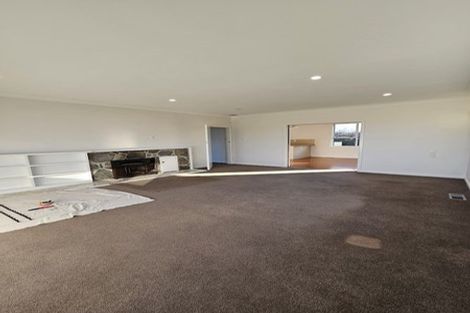 Photo of property in 903 State Highway 1, Te Horo, Otaki, 5581