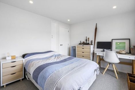 Photo of property in 515 Marine Drive, Sunshine Bay, Lower Hutt, 5013