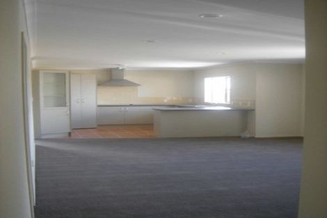 Photo of property in 16 Exotic Place, Massey, Auckland, 0614