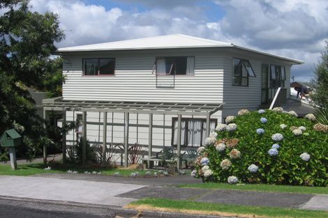Photo of property in 1/6 Belmont Terrace, Milford, Auckland, 0620