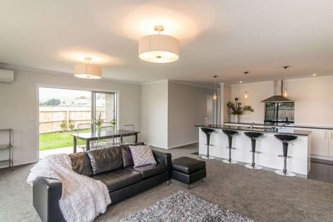Photo of property in 96 Mazengarb Road, Paraparaumu Beach, Paraparaumu, 5032