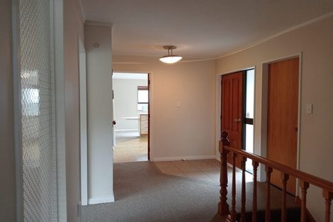 Photo of property in 32b Sailmaker Close, Whitby, Porirua, 5024