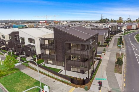 Photo of property in 1/2 Te Rito Road, Hobsonville, Auckland, 0616