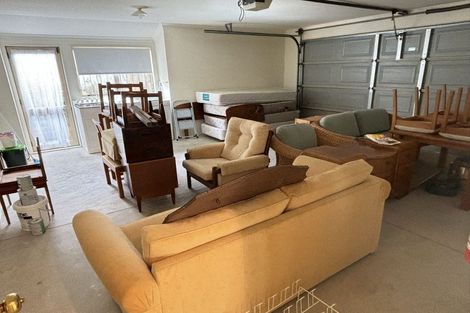 Photo of property in 8 Rosebay Rise, Henderson, Auckland, 0610