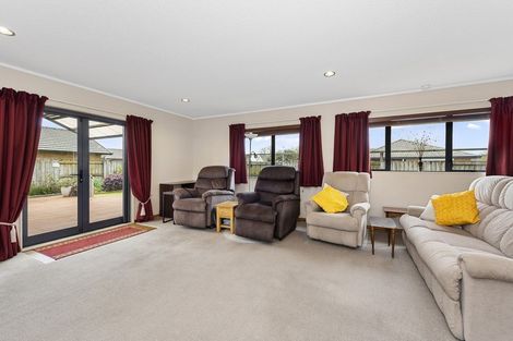 Photo of property in 5 Pounamu Place, Fairview Downs, Hamilton, 3214