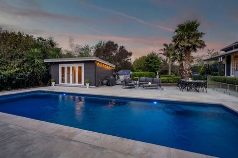 Photo of property in 104 Pitt Road, Hillsborough, New Plymouth, 4372