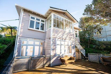 Photo of property in 154 Grafton Road, Roseneath, Wellington, 6011