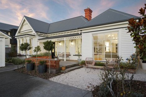 Photo of property in 28 Hawkesbury Avenue, St Albans, Christchurch, 8014