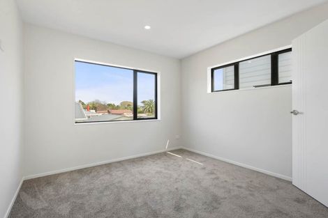 Photo of property in 451a Massey Road, Mangere East, Auckland, 2024