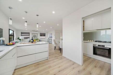 Photo of property in 11 Tawapou Close, Massey, 0614