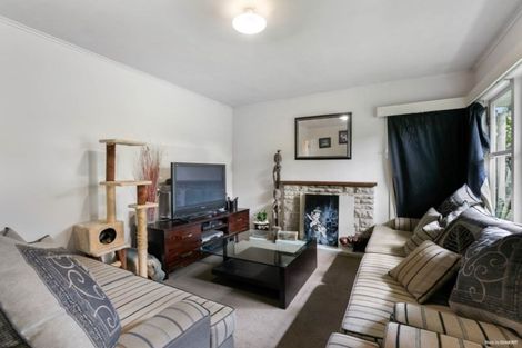 Photo of property in 83 Kervil Avenue, Te Atatu Peninsula, Auckland, 0610