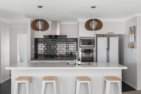 Photo of property in 59 Harding Drive, Papamoa Beach, Papamoa, 3118