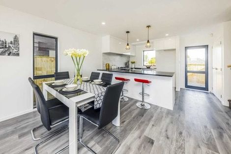 Photo of property in 55a Soaring Bird Drive, Takanini, 2112