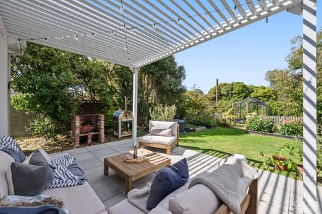 Photo of property in 232 Fergusson Drive, Heretaunga, Upper Hutt, 5018