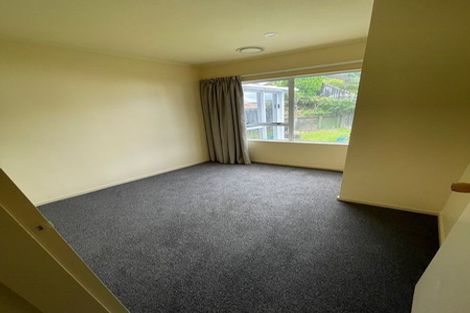 Photo of property in 146 Mark Avenue, Grenada Village, Wellington, 6037