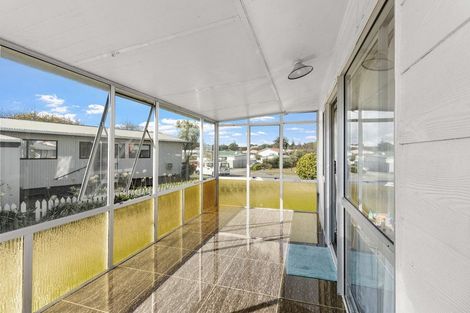 Photo of property in 2/6 Wicklow Place, Bell Block, New Plymouth, 4312