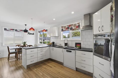 Photo of property in 18 Cowling Road, Hurdon, New Plymouth, 4310