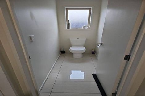 Photo of property in 15 Little Oaks Drive, Yaldhurst, Christchurch, 8042
