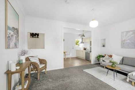 Photo of property in 52 Durham Crescent, Fairfield, Lower Hutt, 5011