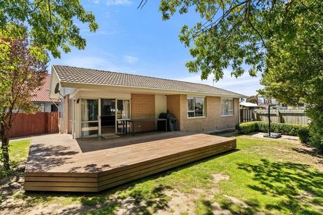 Photo of property in 2 Magenta Place, Broomfield, Christchurch, 8042