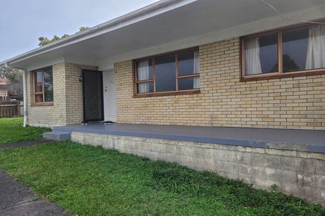Photo of property in 46 Butterworth Drive, Glendene, Auckland, 0602