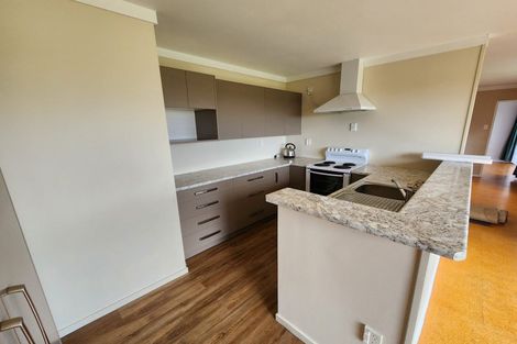 Photo of property in 15 Locket Road, Glenfield, Auckland, 0629