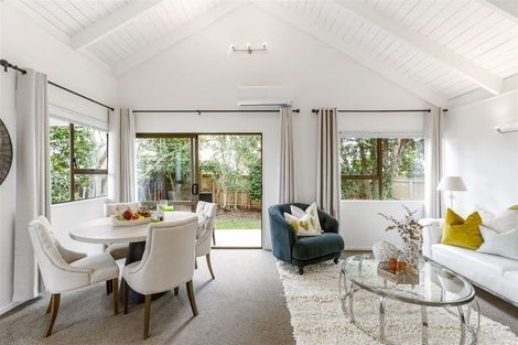 Photo of property in 2/14 Priestley Drive, Bucklands Beach, Auckland, 2014