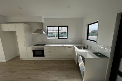 Photo of property in 1 Eileen Newey Place, Henderson, Auckland, 0612