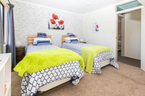 Photo of property in 33 Kyle Road, Waipukurau, 4281