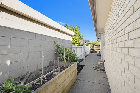 Photo of property in 62c Withells Road, Avonhead, Christchurch, 8042