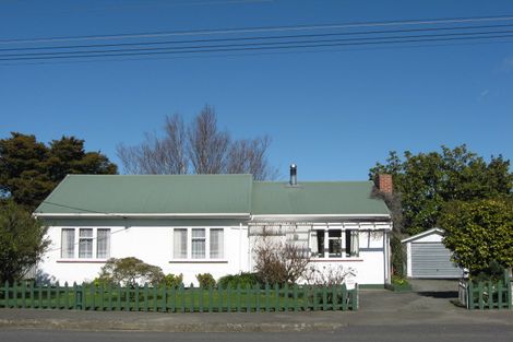 Photo of property in 27 Victoria Street, Waipawa, 4210