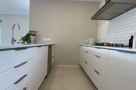 Photo of property in 2 Toka Lane, Red Beach, 0932