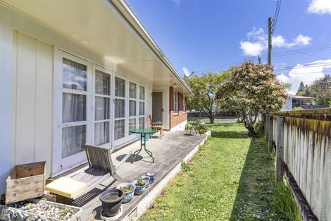 Photo of property in 39 Christmas Road, Manurewa, Auckland, 2102