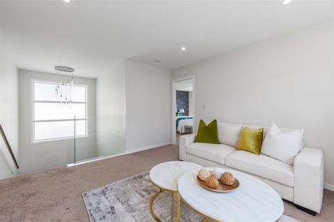 Photo of property in 5 Bridget Court, Red Beach, 0932